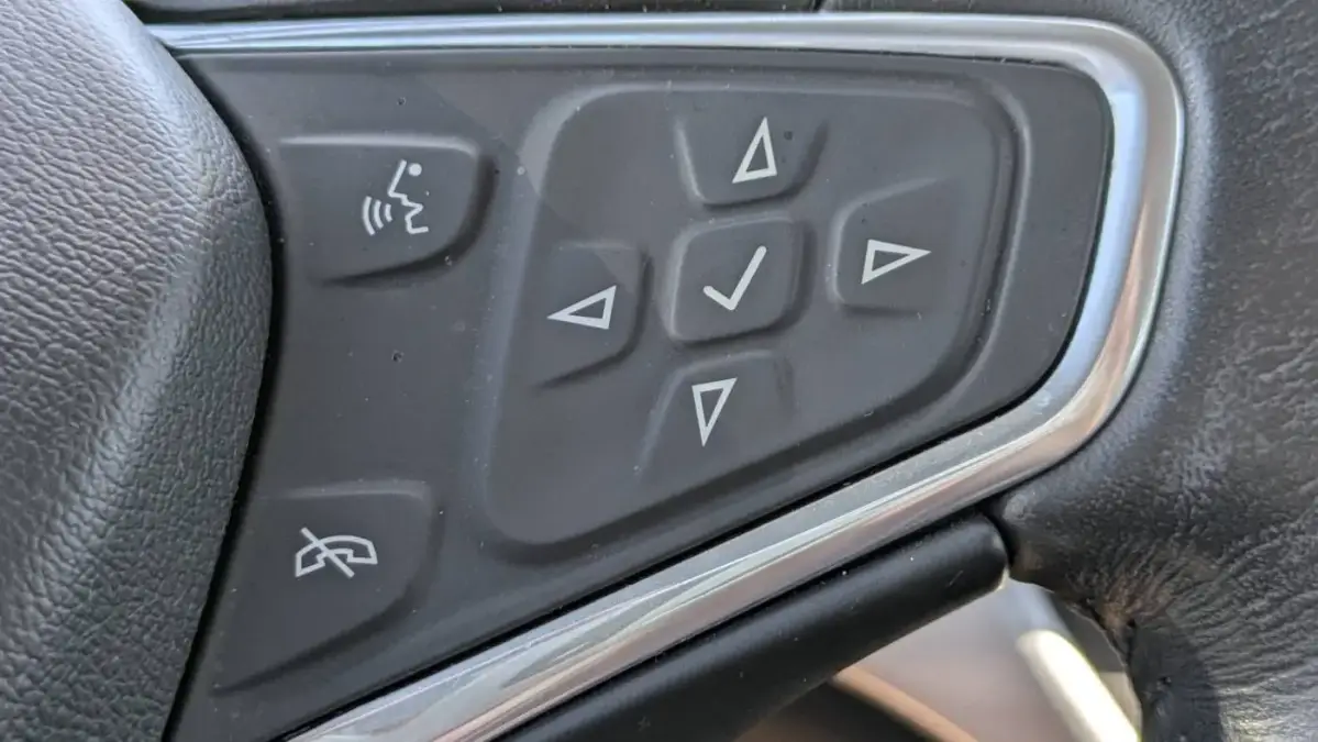 2018 Chevrolet VOLT - Images - 26