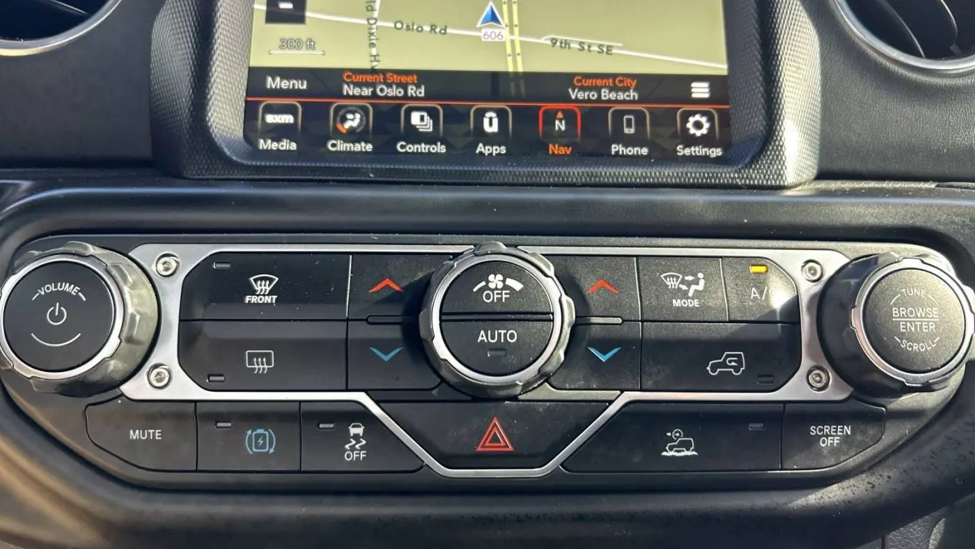 2022 Jeep Wrangler 1C4JJXP65NW170055