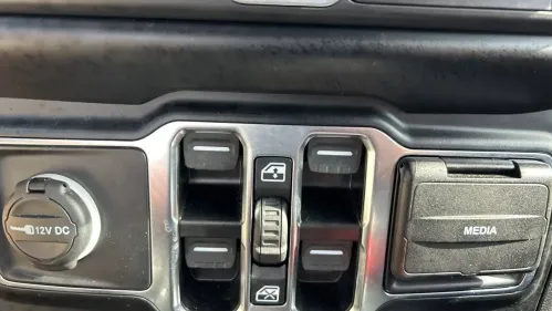 2022 Jeep Wrangler 1C4JJXP65NW170055