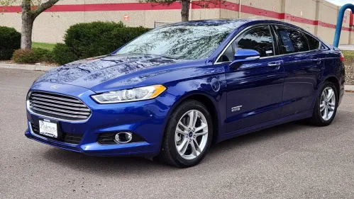 2016 Ford Fusion Energi - Images - 4