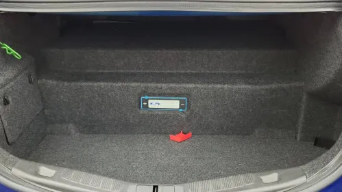 2016 Ford Fusion Energi - Images - 11
