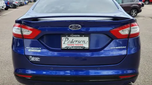 2016 Ford Fusion Energi - Images - 12