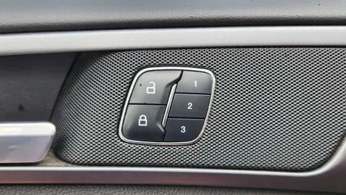 2016 Ford Fusion Energi - Images - 24