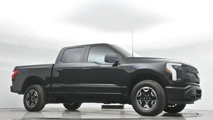 2024 Ford F-150 Lightning 1FT6W1B70RWG32953