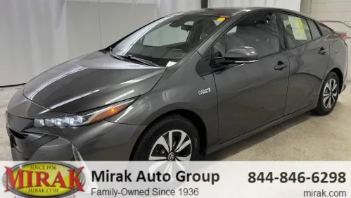 2017 Toyota Prius Prime - Images - 1
