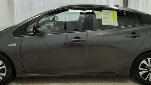 2017 Toyota Prius Prime - Images - 2