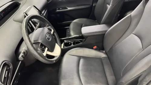 2017 Toyota Prius Prime - Images - 16