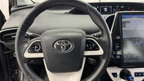 2017 Toyota Prius Prime - Images - 17