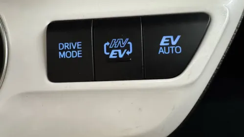 2017 Toyota Prius Prime - Images - 30