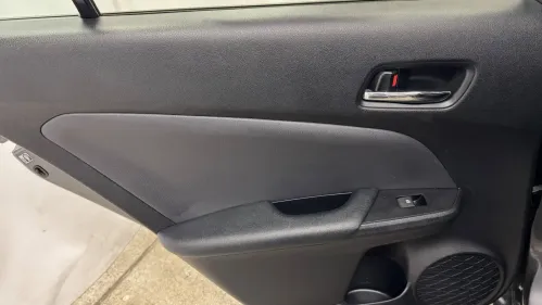2017 Toyota Prius Prime - Images - 35