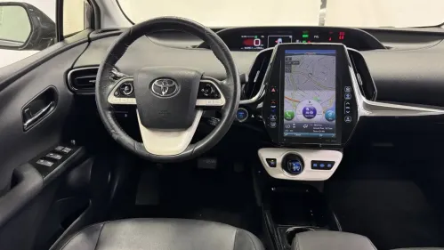 2017 Toyota Prius Prime - Images - 39