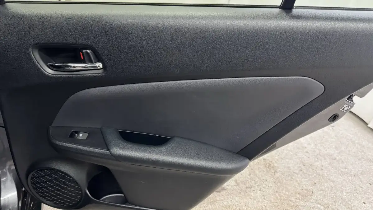 2017 Toyota Prius Prime - Images - 41
