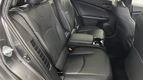 2017 Toyota Prius Prime - Images - 42