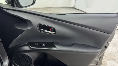 2017 Toyota Prius Prime - Images - 43