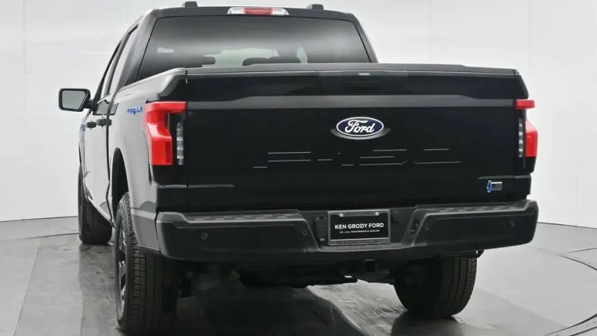 2024 Ford F-150 Lightning 1FT6W1B70RWG32953