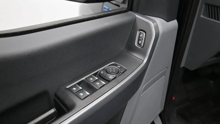 2024 Ford F-150 Lightning 1FT6W1B70RWG32953