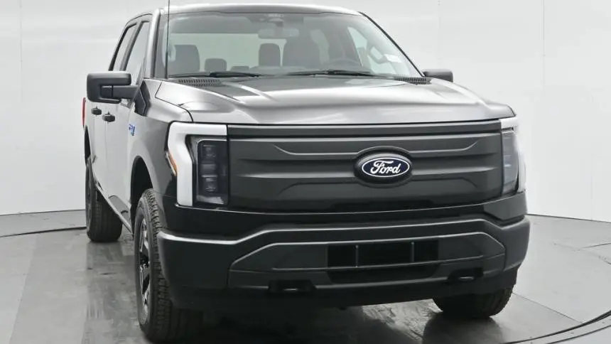 2024 Ford F-150 Lightning 1FT6W1B70RWG32953