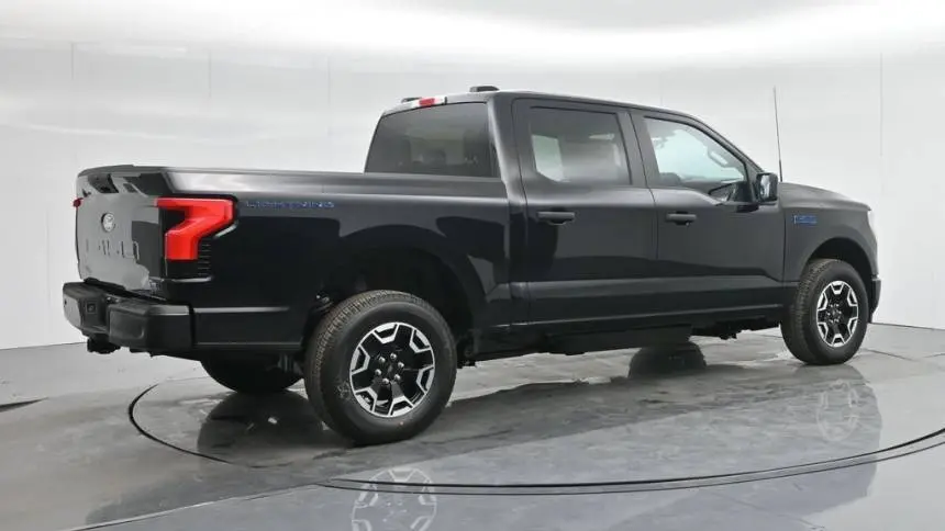 2024 Ford F-150 Lightning 1FT6W1B70RWG32953