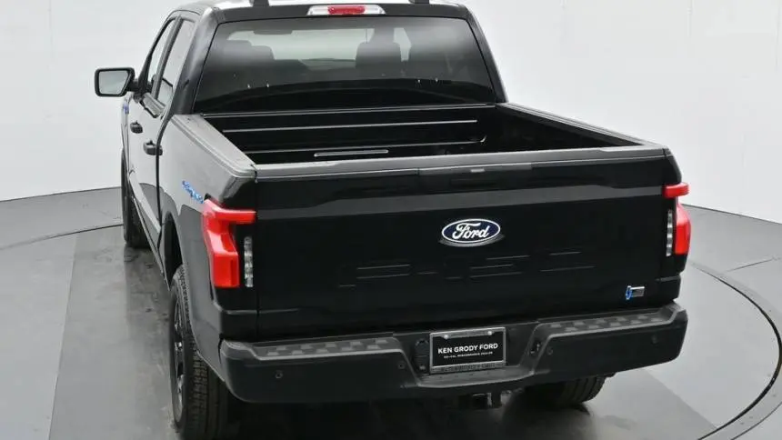 2024 Ford F-150 Lightning 1FT6W1B70RWG32953