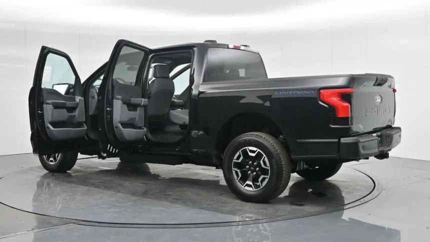 2024 Ford F-150 Lightning 1FT6W1B70RWG32953