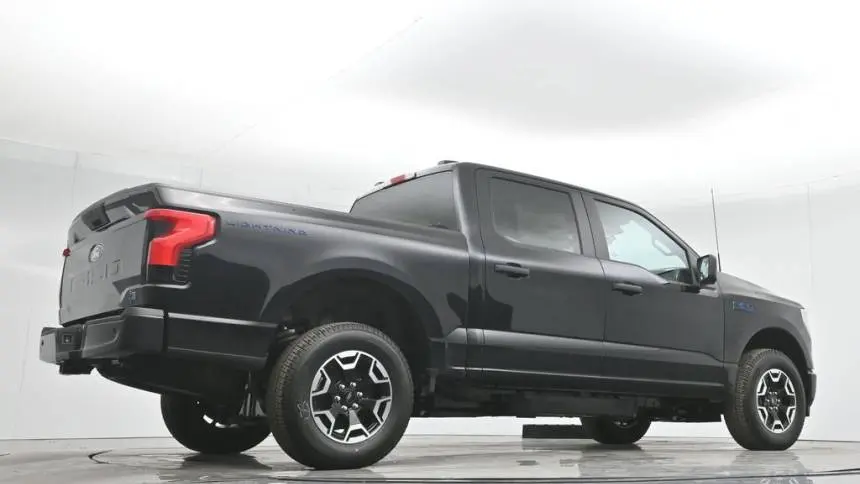 2024 Ford F-150 Lightning 1FT6W1B70RWG32953