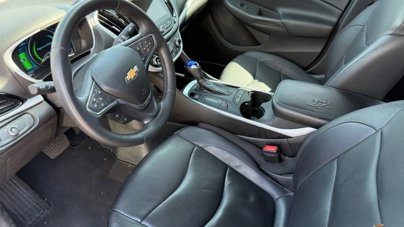 2017 Chevrolet VOLT 1G1RA6S56HU101282
