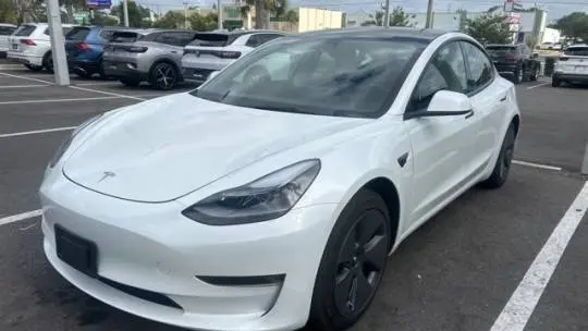 2022 Tesla Model 3 5YJ3E1EB8NF328015