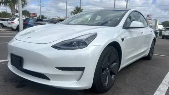 2022 Tesla Model 3 5YJ3E1EB8NF328015