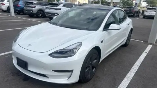 2022 Tesla Model 3 5YJ3E1EB8NF328015