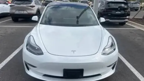 2022 Tesla Model 3 5YJ3E1EB8NF328015
