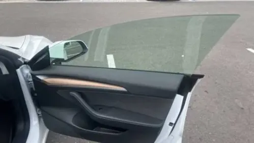 2022 Tesla Model 3 5YJ3E1EB8NF328015
