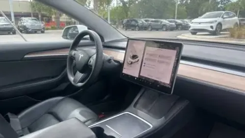 2022 Tesla Model 3 5YJ3E1EB8NF328015
