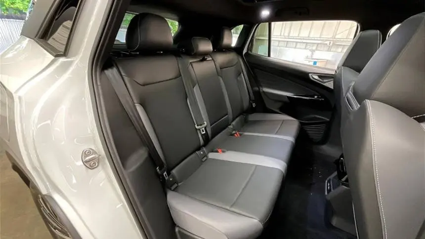 2025 Volkswagen ID.4 1V25MPE85SC005339