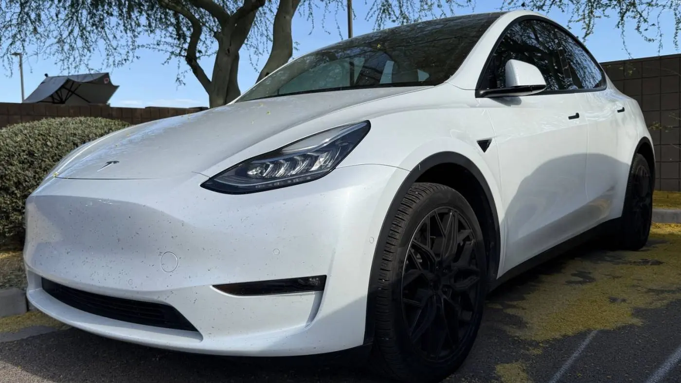 2021 Tesla Model Y 5YJYGDEE9MF299599