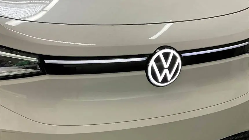 2025 Volkswagen ID.4 1V25MPE85SC005339