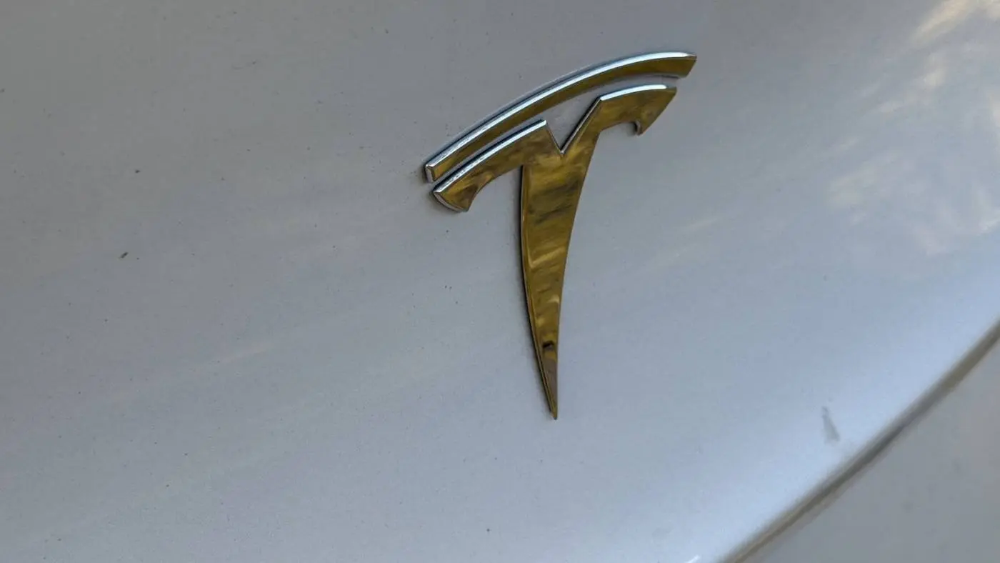 2021 Tesla Model Y 5YJYGDEE9MF299599