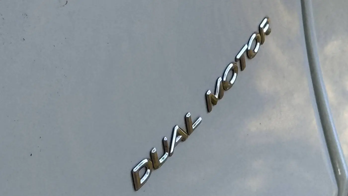 2021 Tesla Model Y 5YJYGDEE9MF299599