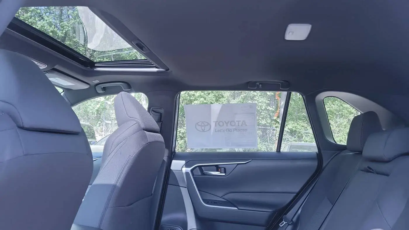 2025 Toyota RAV4 Plug-In Hybrid JTMAB3FV1SD254766