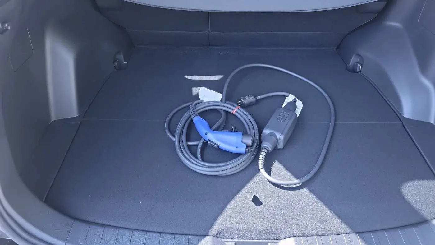 2025 Toyota RAV4 Plug-In Hybrid JTMAB3FV1SD254766