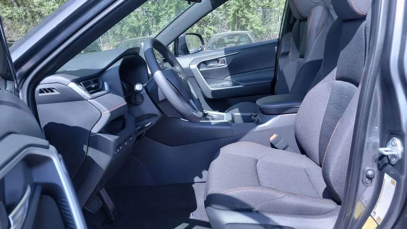 2025 Toyota RAV4 Plug-In Hybrid JTMAB3FV1SD254766