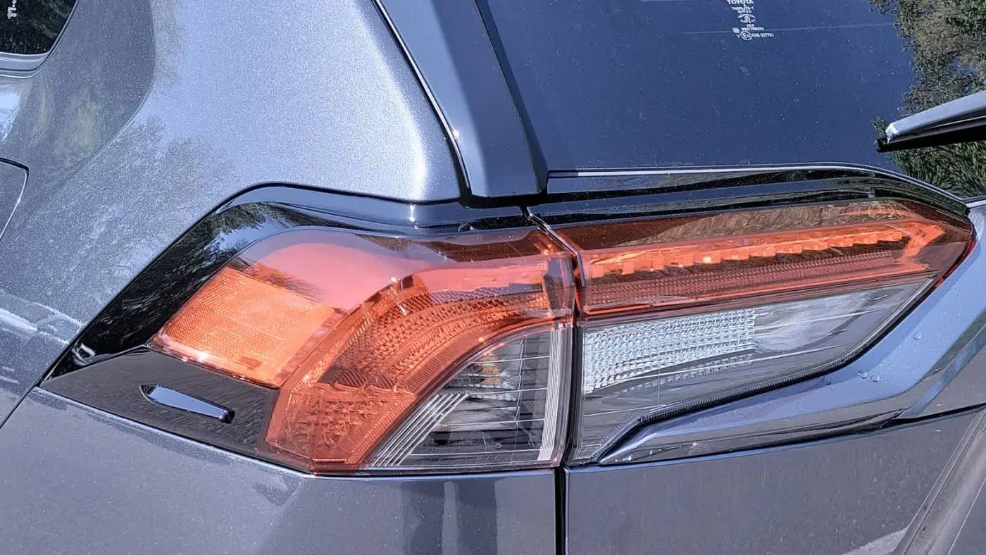 2025 Toyota RAV4 Plug-In Hybrid JTMAB3FV1SD254766