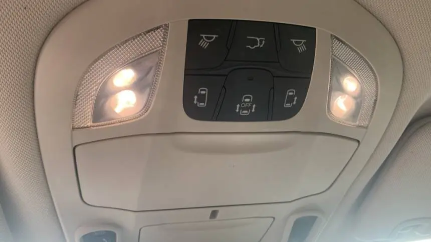 2018 Chrysler Pacifica 2C4RC1N72JR365345