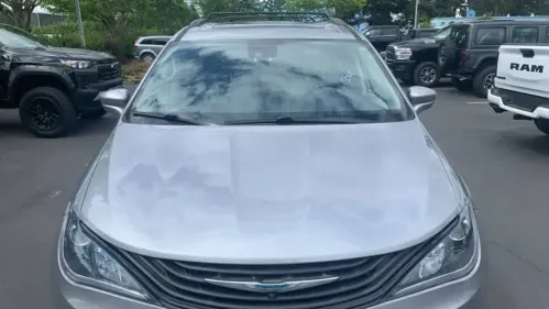 2018 Chrysler Pacifica 2C4RC1N72JR365345