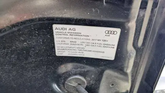 2017 Audi A3 Sportback e-tron - Images - 13
