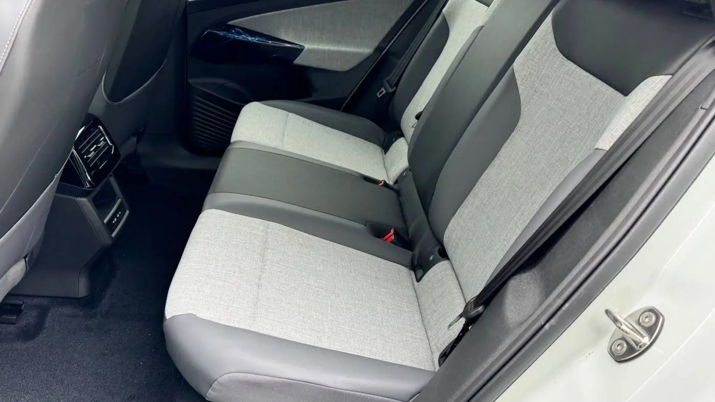 2025 Volkswagen ID.4 1V2CRPE87SC005710