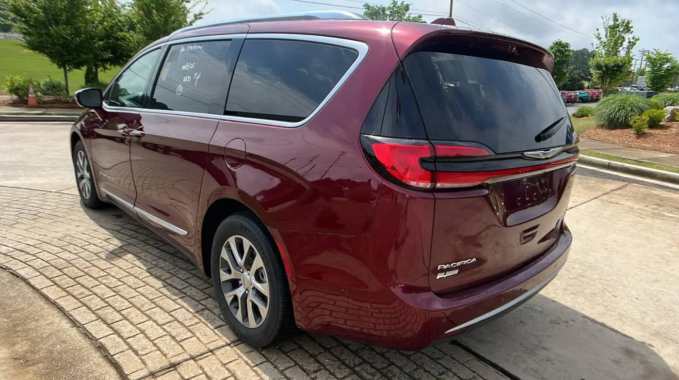 2021 Chrysler Pacifica 2C4RC1N72MR508413