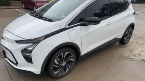 2023 Chevrolet Bolt - Images - 1