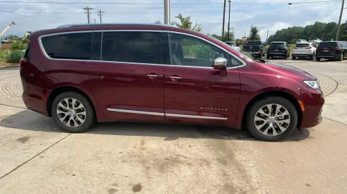 2021 Chrysler Pacifica 2C4RC1N72MR508413
