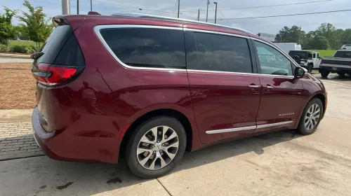 2021 Chrysler Pacifica 2C4RC1N72MR508413