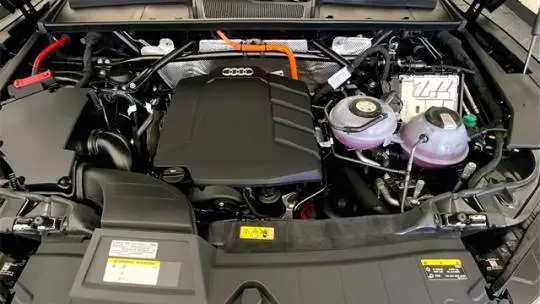 2025 Audi Q5 WA1E2AFY7S2061768